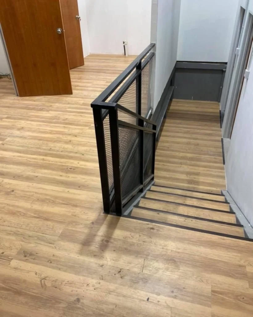 QueensFloor